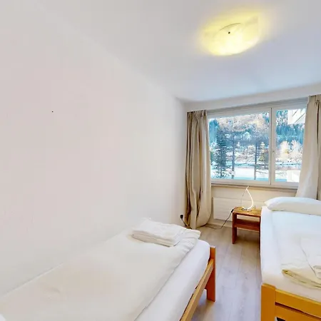 Apartment Skyline 107