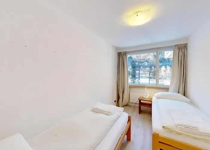 Apartment Skyline 107